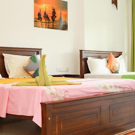 Relax Beach Resort Weligama Exterior photo