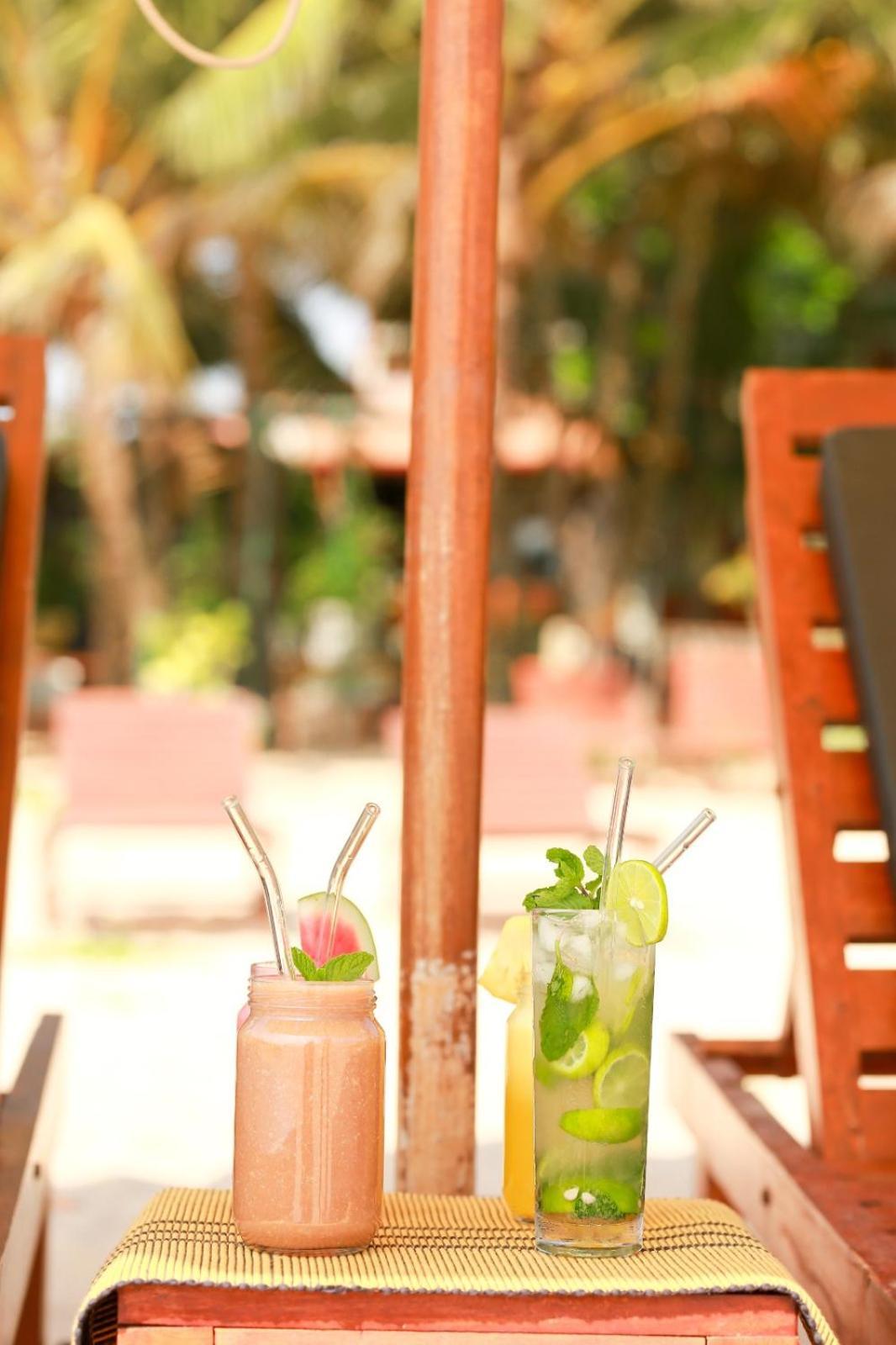 Relax Beach Resort Weligama Exterior photo