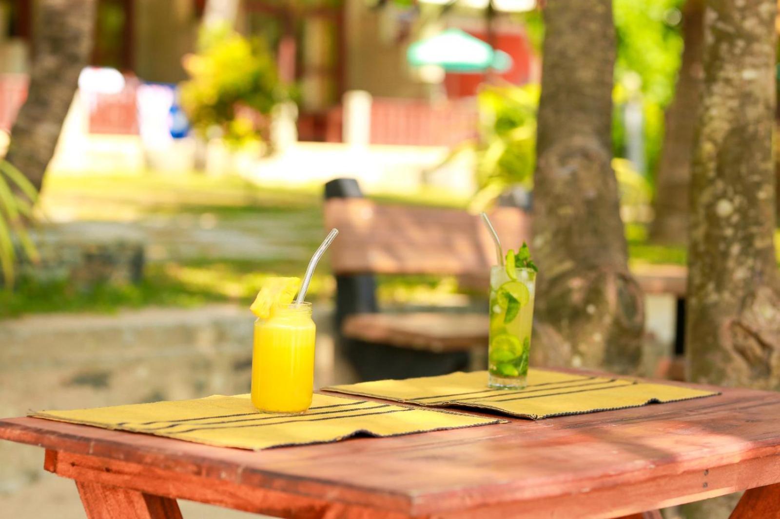 Relax Beach Resort Weligama Exterior photo