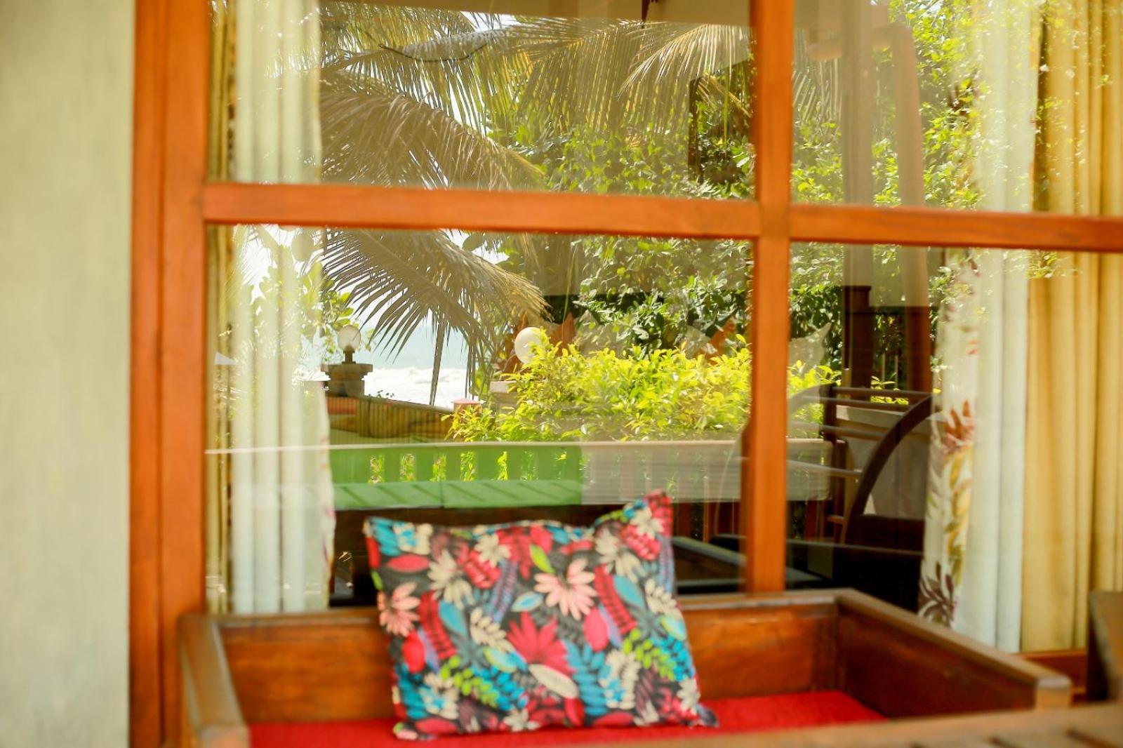 Relax Beach Resort Weligama Exterior photo